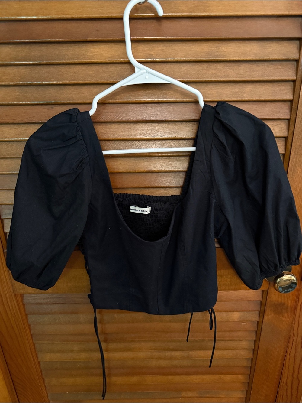Abercrombie & Fitch Black Puff-Sleeve Cropped Top